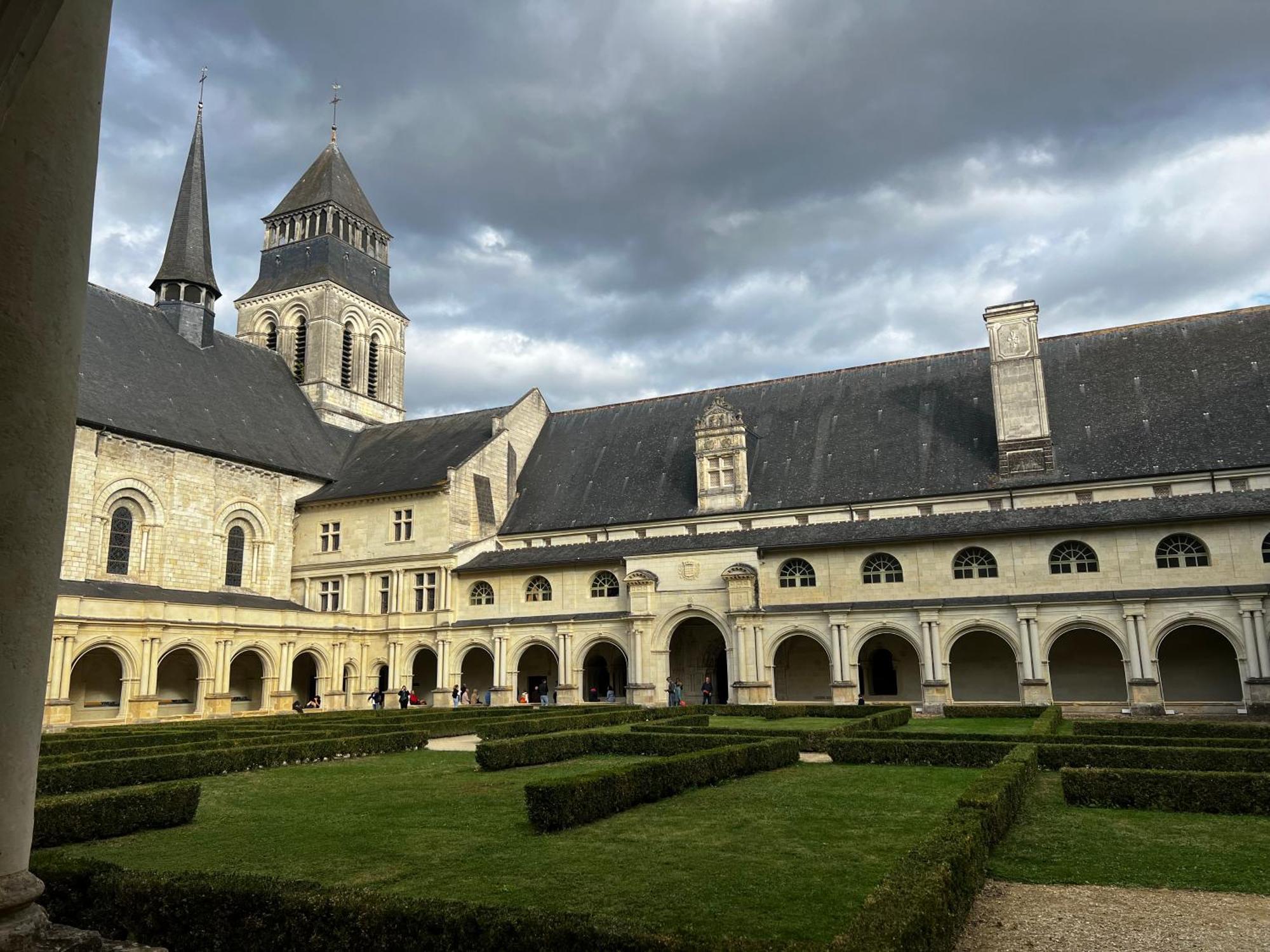 Le Chateau De Leugny Oiron Zewnętrze zdjęcie